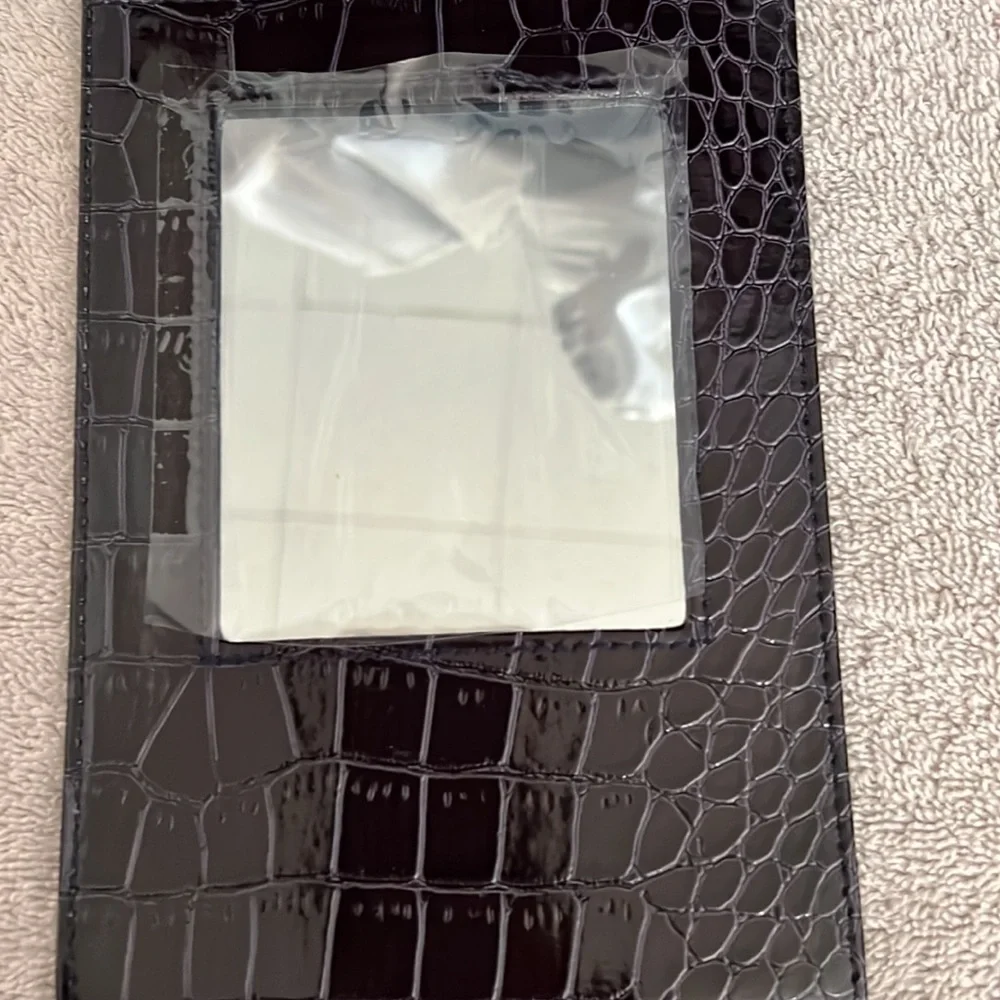 SeneGence International Luxurious Purple Cosmetic Bifold